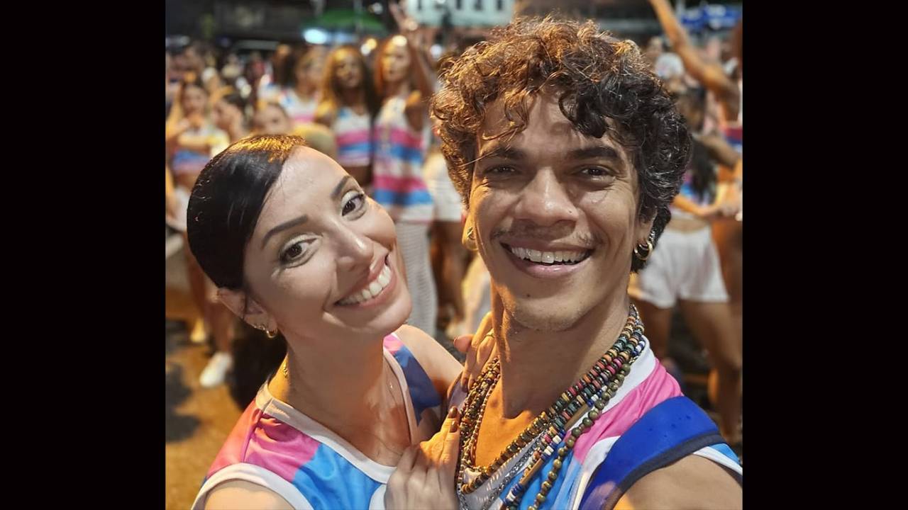 Claudia Mota e Edifranc Alves, casal na vida real, no Municipal e no carnaval, como coreógrafos da comissão de frente do Paraíso do Tuiuti
