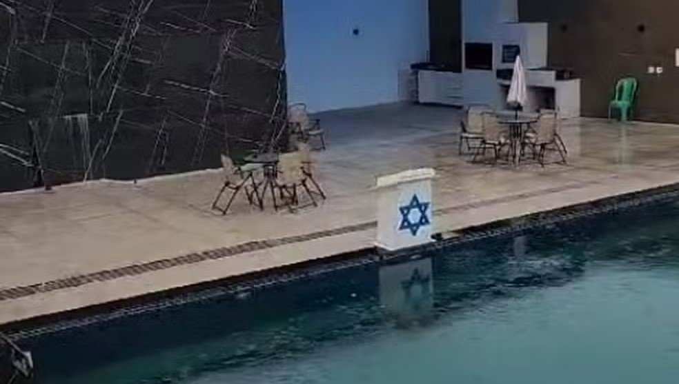 Piscina com estrela de David e área gourmet: a mansão do traficante Peixão