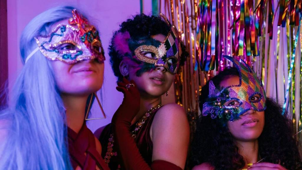 Do Museu do Samba ao Fairmont, os bailes de Carnaval do Rio