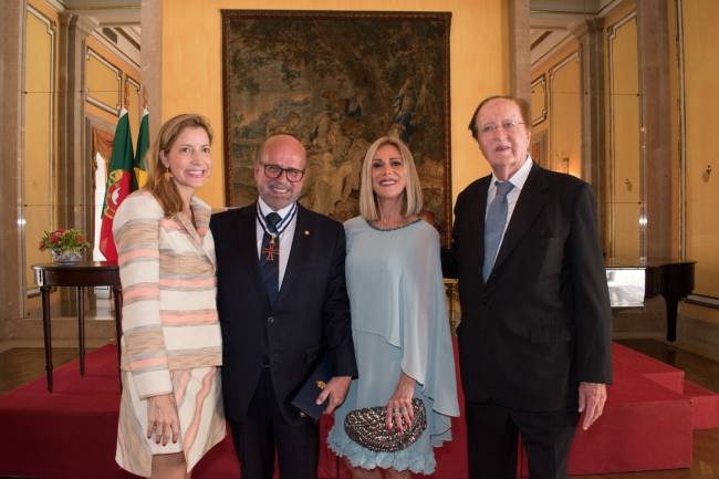 Andrea Maxwell e Andre Luiz de Mendonça