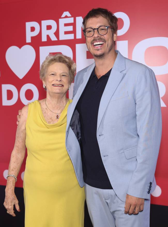 Fabio-Porchat-e-a-avo-Maria-Alice_2