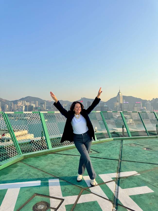 Renata Araujo no Heliponto do Peninsula Hong Kong Renata Araujo no Heliponto do Peninsula Hong Kong
