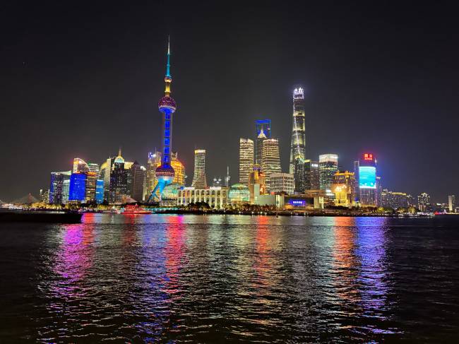 The Bund Shanghai A impressionante vista do The Bund, em Xangai - you must go!