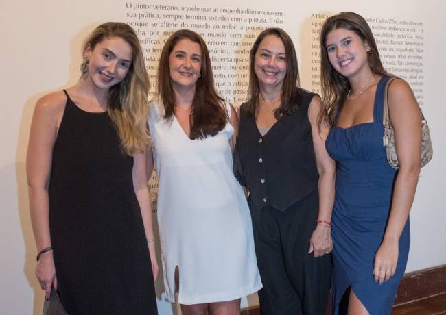 Maria Carolina Zílio, Claudia Ribeiro, Claudia Zilio e Bruna Zilio
