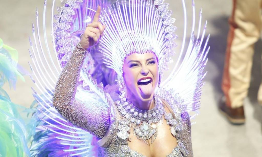 Vídeo: Em sua despedida, Paolla Oliveira afronta jurada: “Tá surda?”