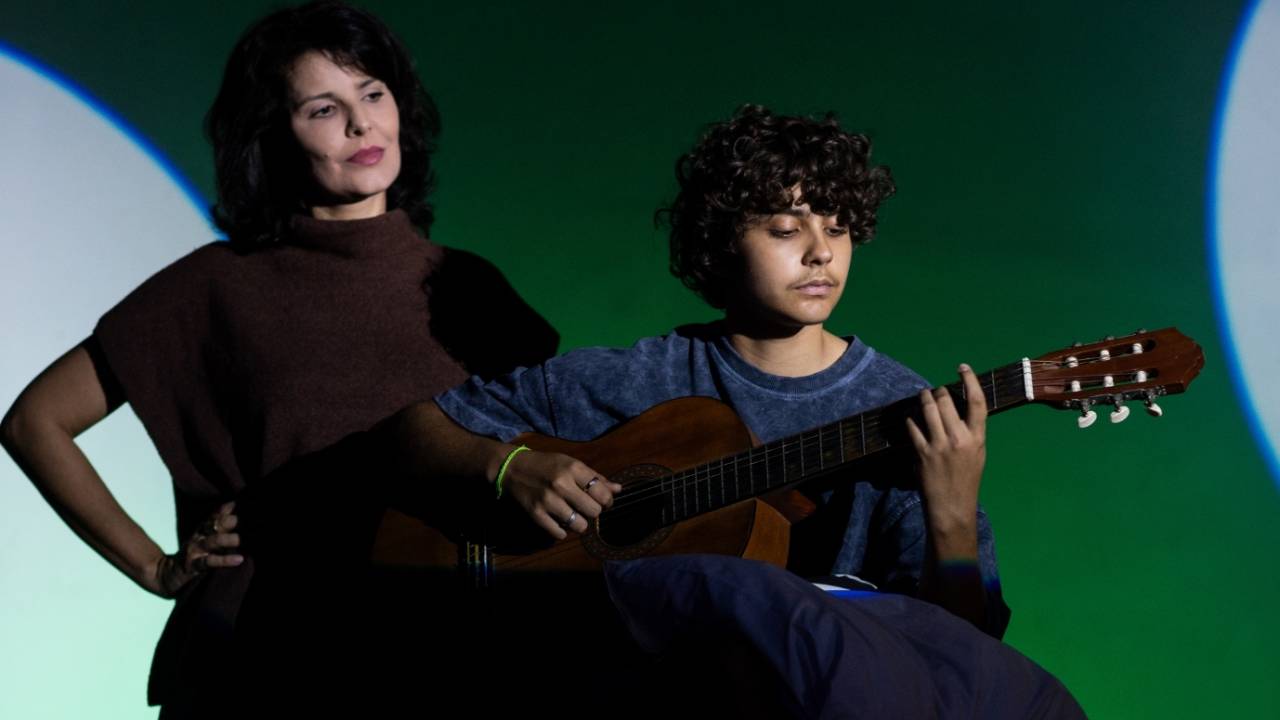 Peça 'Por que não cantando?' é primeira produção original Queerioca