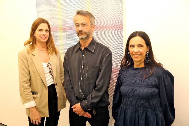 IMG_2023 maria paula de vincenzi, philippe decrauzat, chris laclau FOTO Murillo Tinoco_evento Nara Roesler