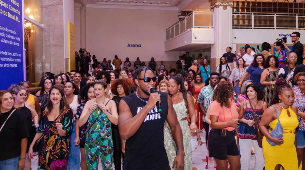 CCBB vira palco de baile charme com aulas gratuitas de passinho