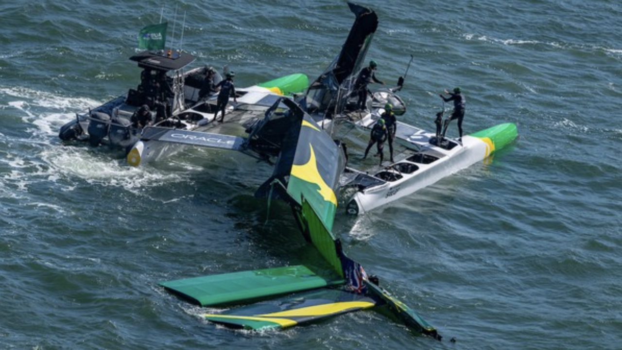 vela-barco-australiano-quebra-sao-francisco-sailgp