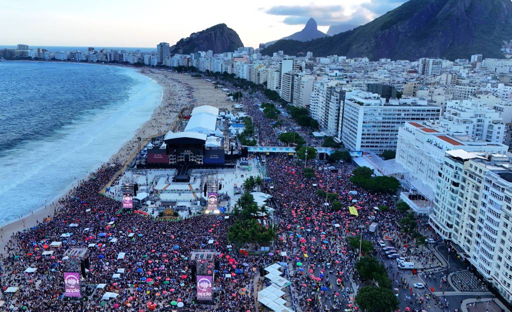 Vírus Gaga1N1: quem pegou? Não era só bateção de leques no ar