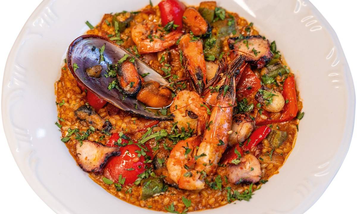 Bar Tero: arroz do mar tem caldo substancioso
