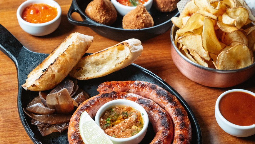 Bar Cortés: há bons petiscos, drinques e carta de vinhos no Shopping Leblon