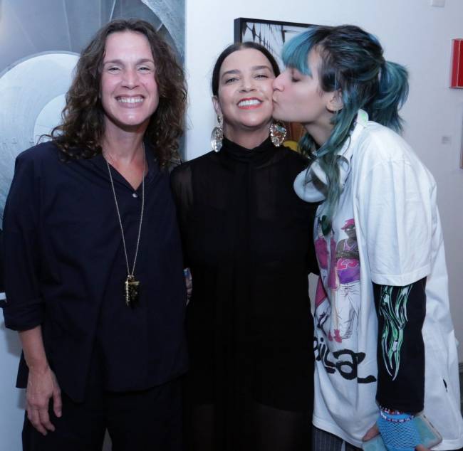 -Vanessa Lóes, Maria Martins e Cora Lóes