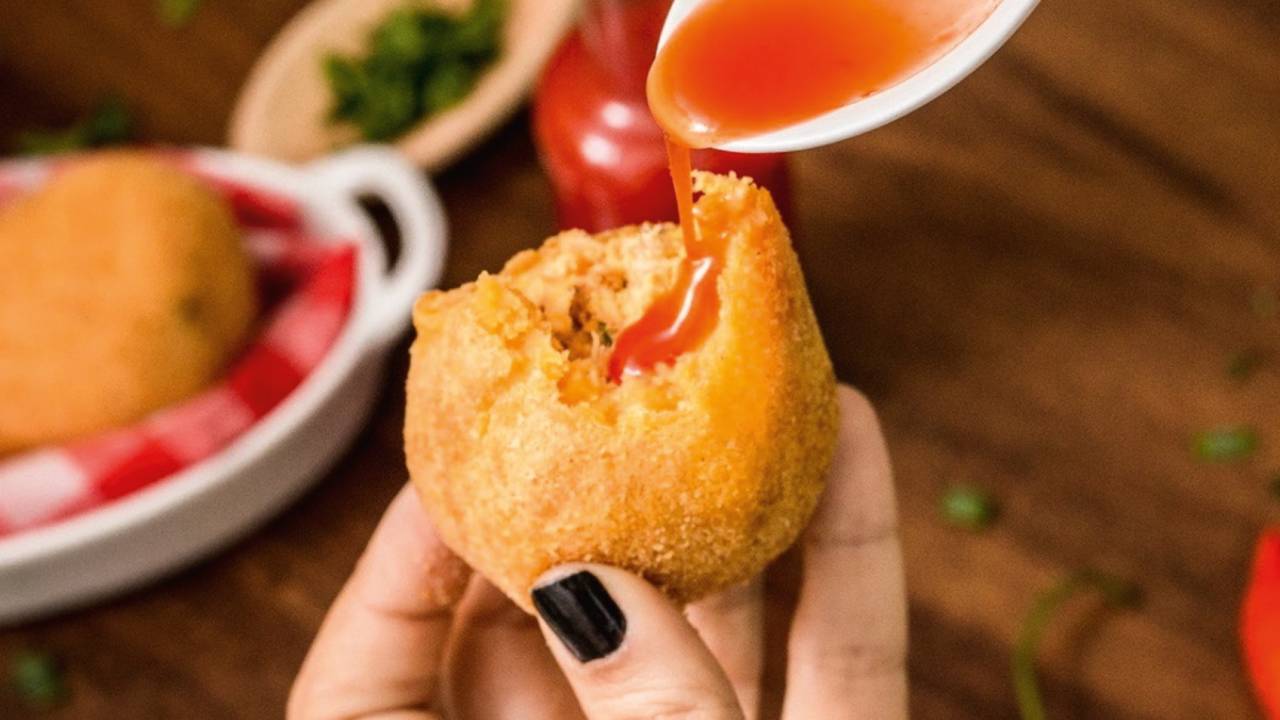 O Fornalha, em Botafogo, tem a tradicional coxinha de frango: um dos campeões de pedidos