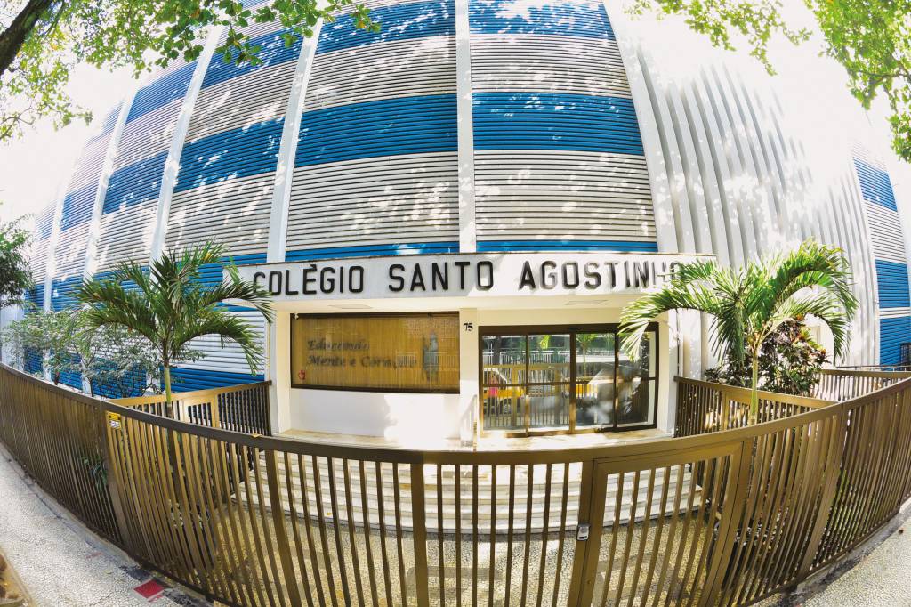 Eleição do papa Leão XIV é motivo de orgulho no Colégio Santo Agostinho