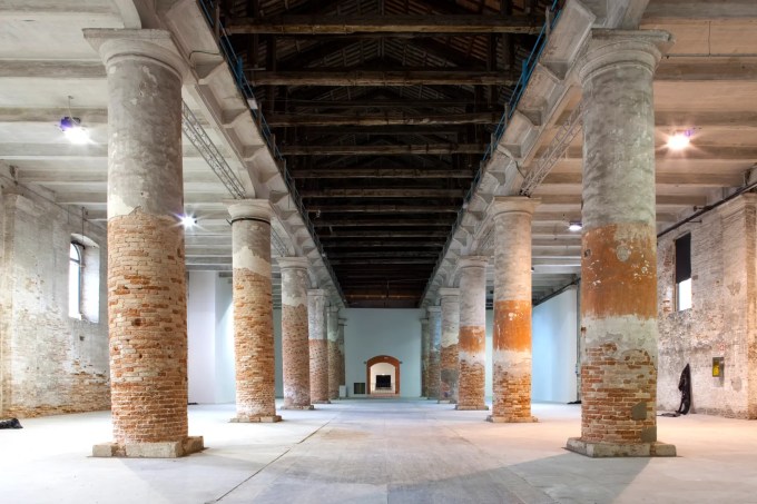 Corderie-2-Giulio-Squillacciotti-Courtesy-La-Biennale-di-Venezia