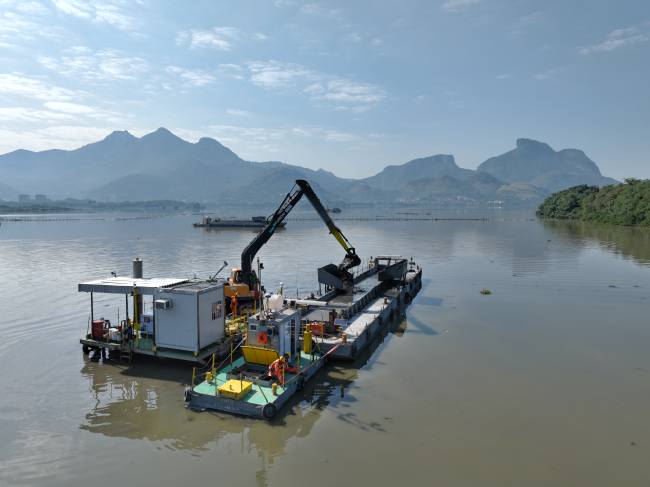 default Em paralelo com os ganhos para a cidade do Rio de Janeiro, os benefícios ambientais tendem a se multiplicar. A Iguá estima, por exemplo, que as novas mudas para os manguezais serão capazes de neutralizar 36 mil toneladas de CO2, um total de emissões equivalentes a 8 mil carros por ano.