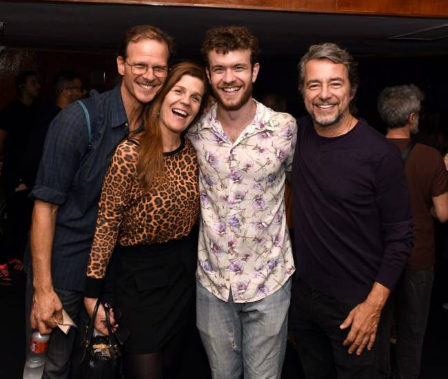 Carlos, Luiza e Vitor Thiré com Carlos Vieira