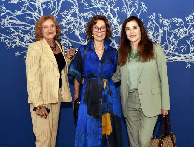 _DSC1460 Sonia Simão , Stella Mariz e Andreia Repsold - Exposição STELLA MARIZ - MAIO 2025 - CG