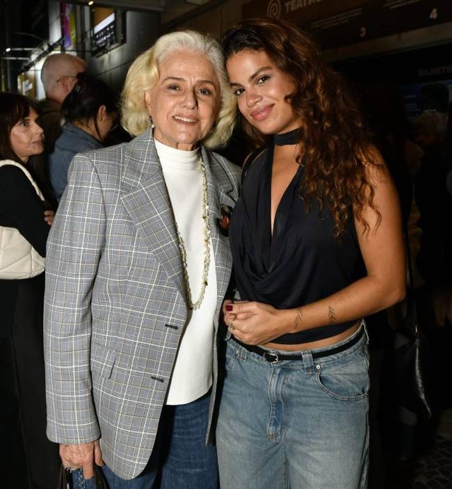 Marieta Severo e a neta Clara Buarque