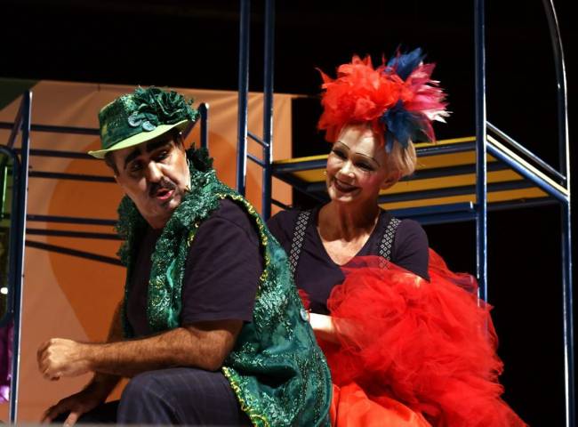 Orã Figueiredo e Julia Lemmertz