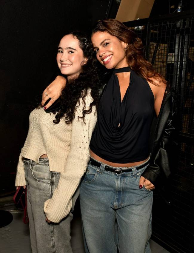 As primas Irene Diaz e Clara Buarque - MAMBEMBES - MAIO 2025 - CG