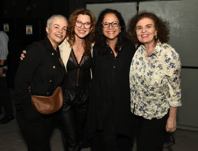 Luciana Braga, Adriana Garambone, Tereza Seiblitz e Bia Sion - MAMBEMBES - MAIO 2025 - CG