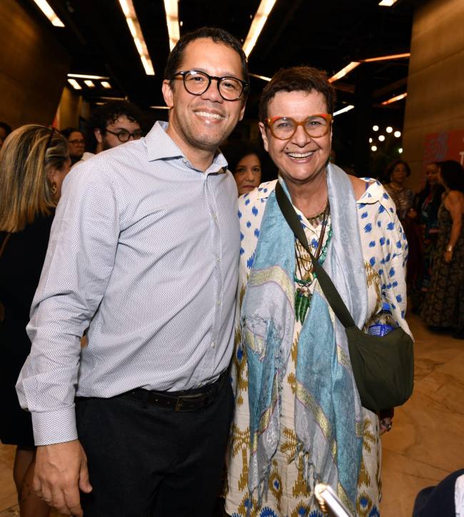 amar Vieira e Maria Carolina Granato - TORTO ARADO- Teatro Riachuelo - MAIO 2025 - CG