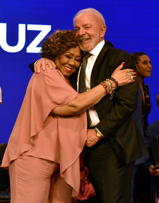 Alcione e Luiz Inácio Lula da Silva - ORDEM DO MÉRITO CULTURAL - MAIO 2025- CG