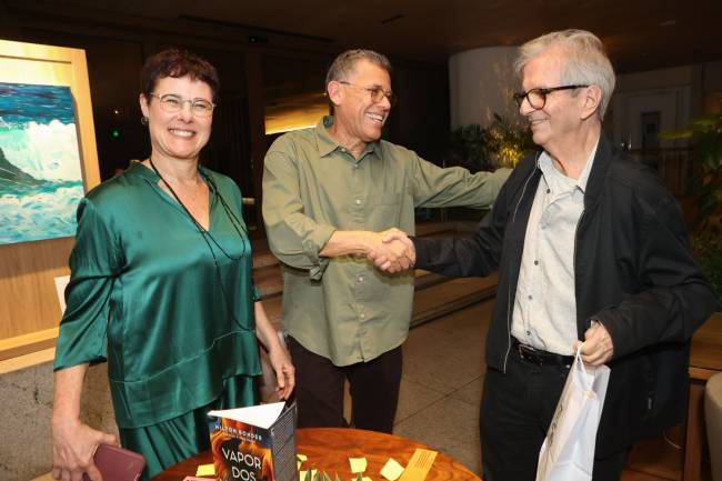 Ester e Nilton Bonder com o curador de arte Paulo Sergio Duarte