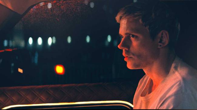 LOCKED-BILL-SKARSGARD anthony-hopkins-filme-estreia-semana