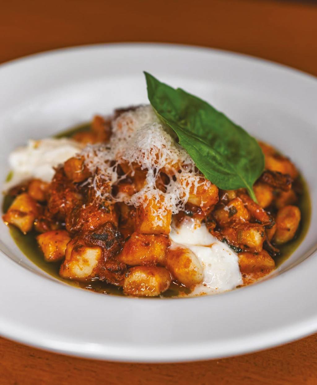 Orzo Orzo: ragu de costela com stracciatella