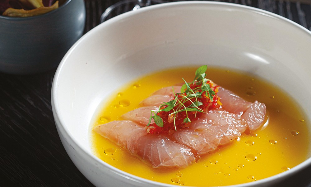 Tiara: peixe curado, manga e tucupi