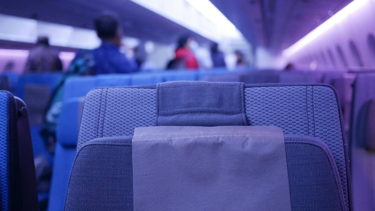 Turquia vai multar passageiros que levantam rápido no desembarque