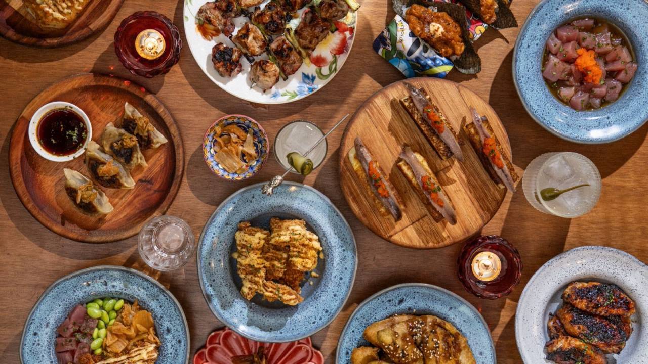 Catarina's: quinta-feira oriental com petiscos e drinques na serra