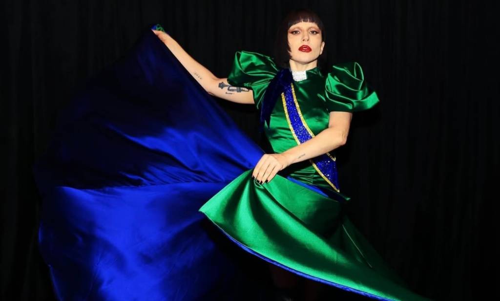Drag queens fizeram figurino de Lady Gaga para show no Brasil