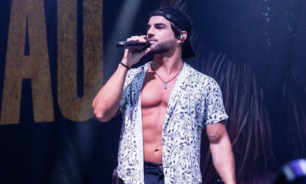 Lady Gaga reposta cover de cantor carioca: “Explodi de emoção!”