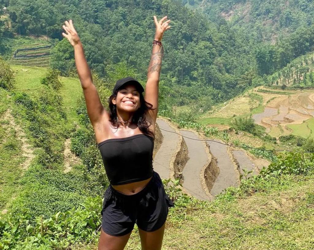 A niteroiense Juliana Marins está desde fevereiro percorrendo países da Ásia Juliana Marins, de 26 anos, já passou por países como Vietnã, Tailândia e Filipinas