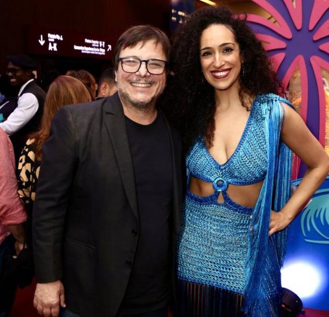 Thelmo Fernandes e Aline DeLuna