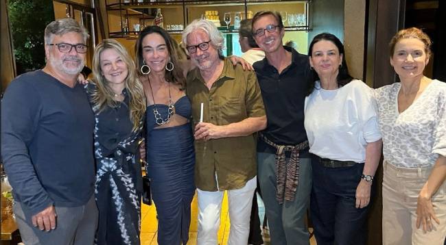 Aníbal Sabrosa, Francis Sabrosa, Ana Paula Iespa Richard Barbeyron , Nando Grabowisky , Isabela Göbel e Flávia Marcolini
