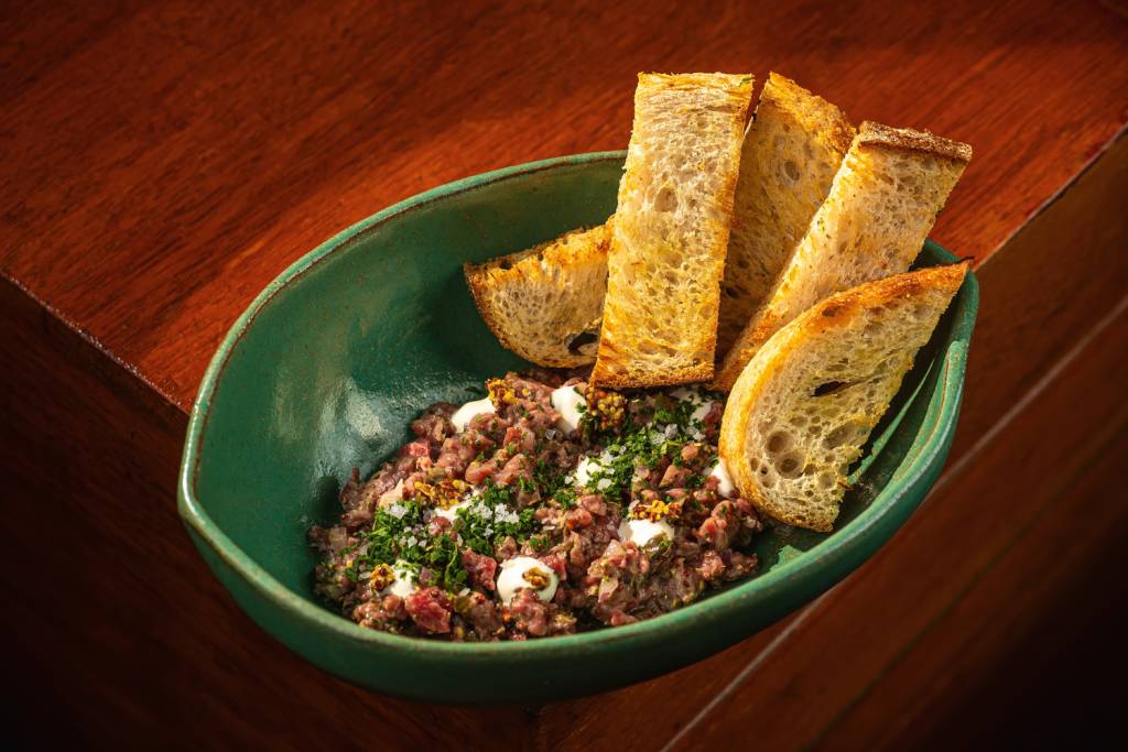 Áriz_Steak Tartar_Cred Tomás Vélez OPÇÃO1.JPG Steak tartar do Áriz