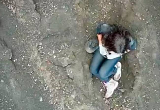 As primeiras imagens de drone após o acidente, no sábado (21) Juliana Marins aguarda resgate há 3 dias