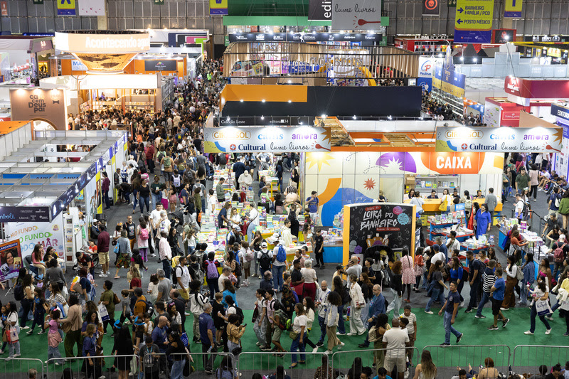 bienal-do-livro-lotada