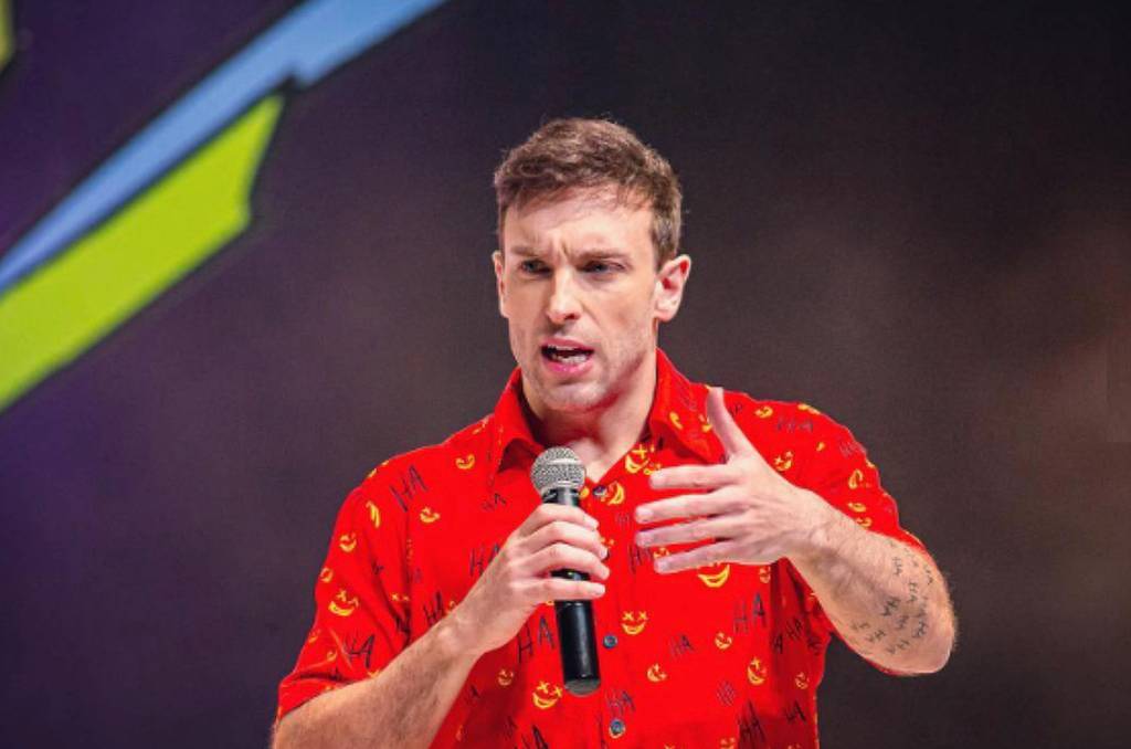 Humoristas defendem Leo Lins, condenado por discriminação racial e a PCD