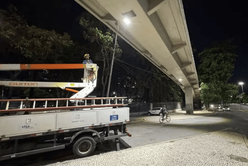 Ponto de assaltos, entorno da Uerj recebe nova iluminação