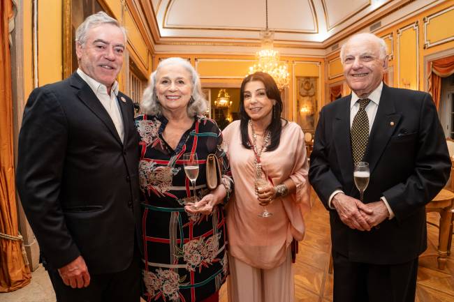 Ricardo Oliveira (sócio da Geocob, empresa de engenharia patrocinadora do projeto), Hildegard Angel, Connie Lopes (criadora do projeto) e Francis Bogossian (sócio da Geocob)