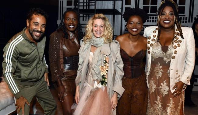 Renato Carrera, Isabél Zuaa, Alli Willow, Jamile Cazumbá e Dani Ornellas