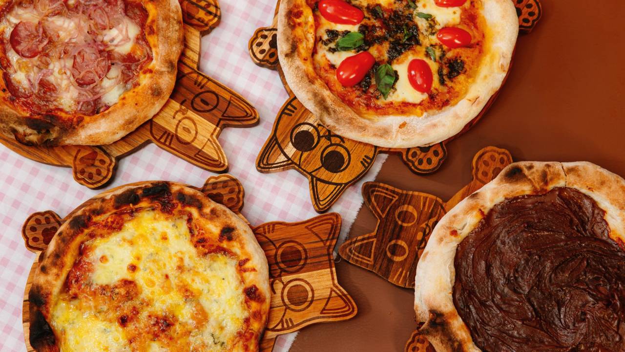 As pizzas são novidade no Gato Café
