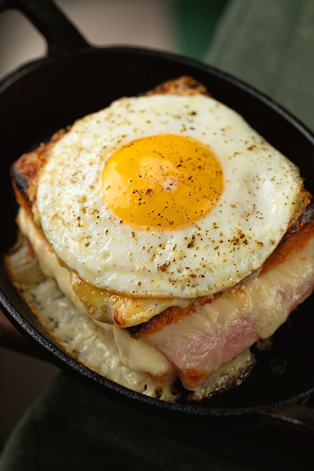 Guimas Croque madame. Foto de Rodrigo Azevedo.JPG croque madame do Guimas