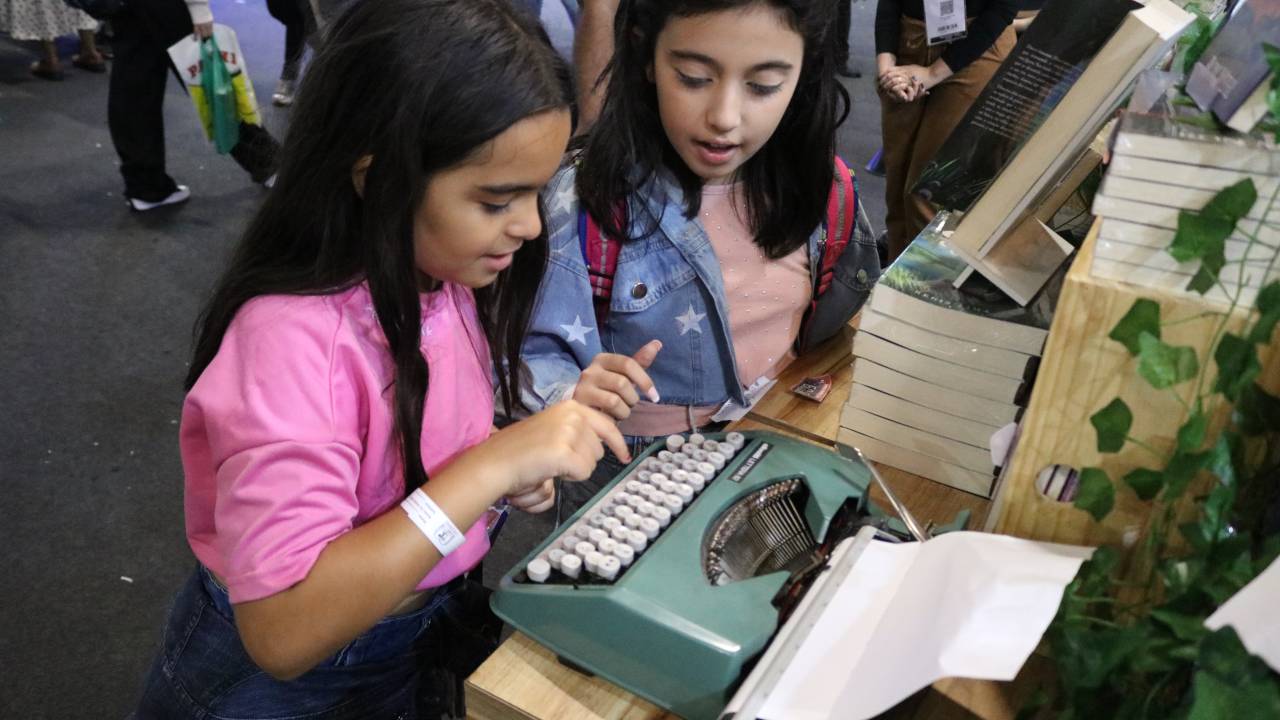 estande-lura-bienal
